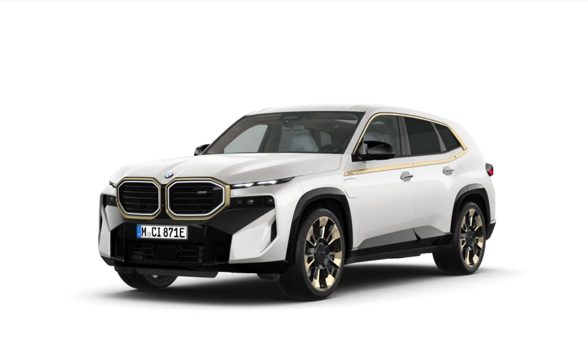 BMW XM | nové super sportovní hybridní SUV | novinka 2023 | V8 twin turbo + elektromotor | nadčasový design | luxusní interiér | super sportovní jízdní vlastnosti | objednávky prvních aut online | AUTOiBUY.com